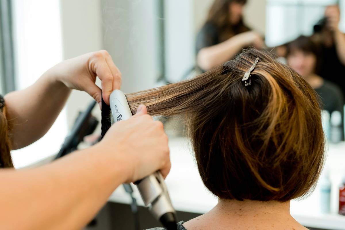 Decorative Designs: How to Style Hair Headbands Like a Pro (Without Looking Costumey)