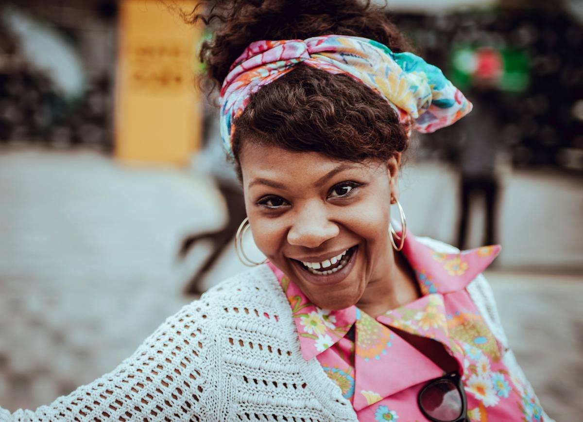 Why Your Look Is Missing One Thing: The Ultimate Guide to Choosing & Styling Trendy Hairbands
